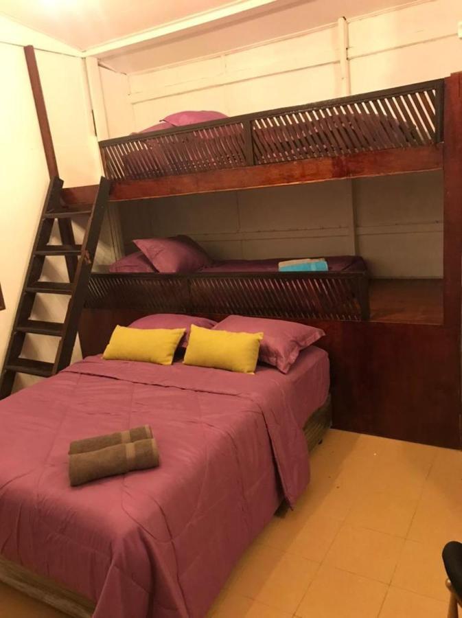 Kejora Homestay Кангар Екстериор снимка