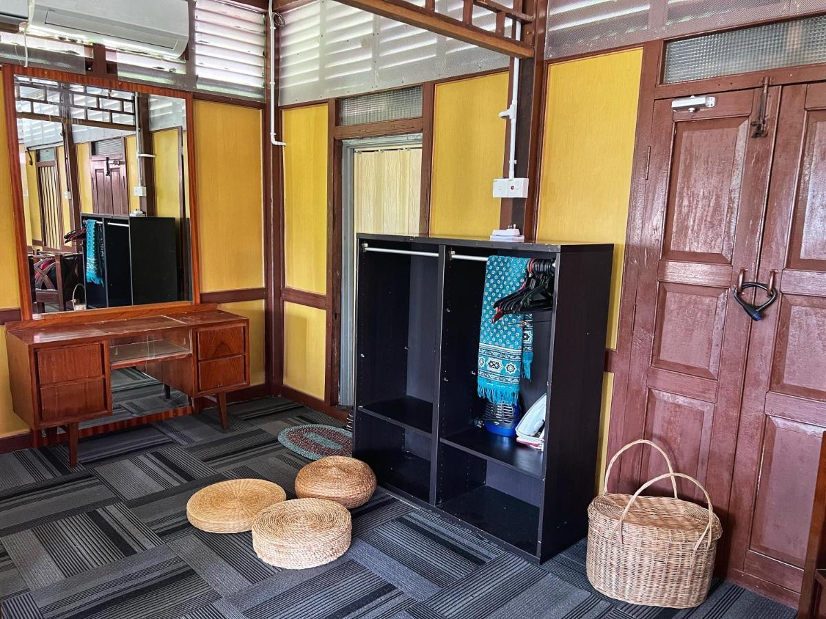 Kejora Homestay Кангар Екстериор снимка