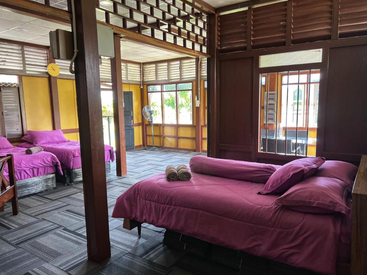 Kejora Homestay Кангар Екстериор снимка
