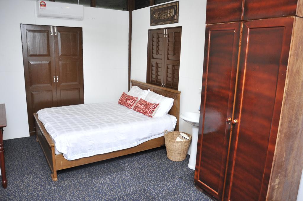 Kejora Homestay Кангар Екстериор снимка