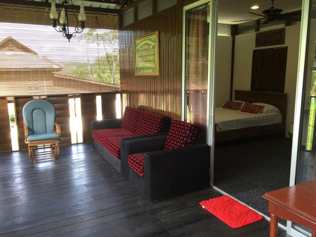 Kejora Homestay Кангар Екстериор снимка